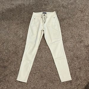 Banana Republic white curvy skinny jeans size 2